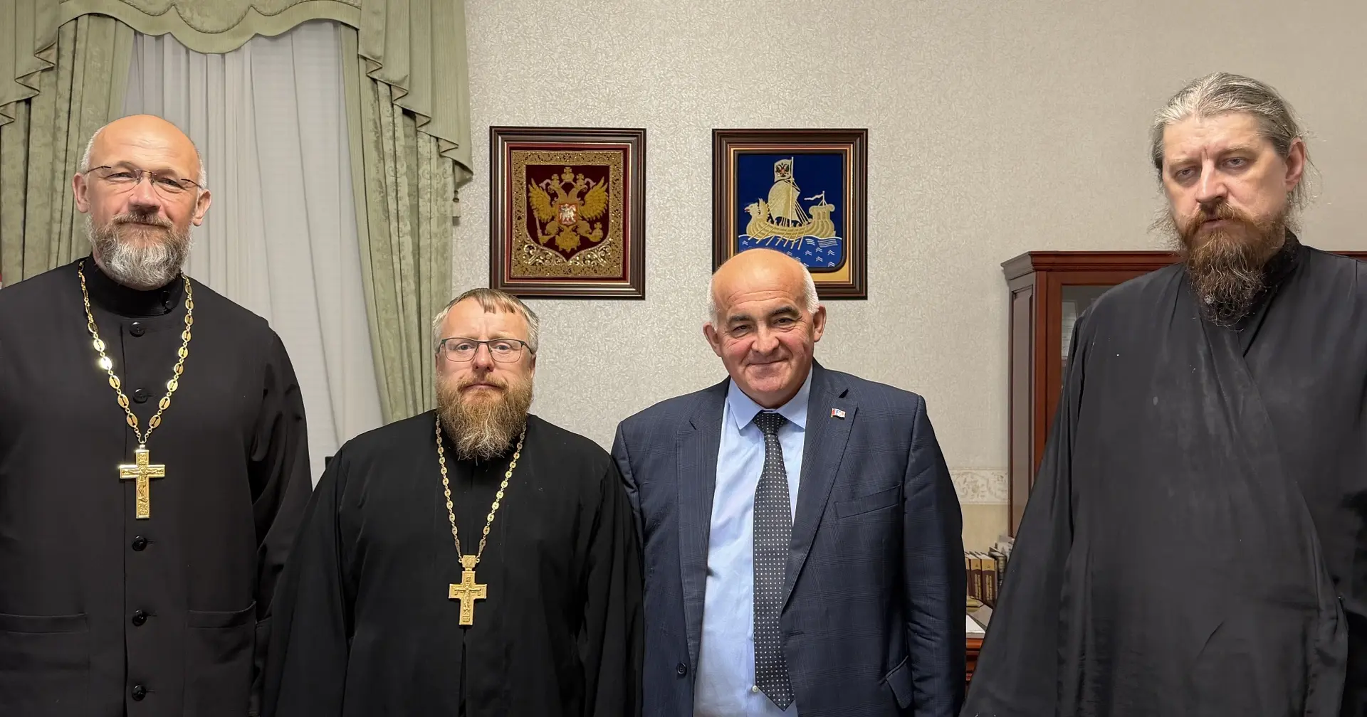 ⛪️ Окормляют костромских бойцов, помогают фронту, поддерживают семьи защитников страны. Губернатор С