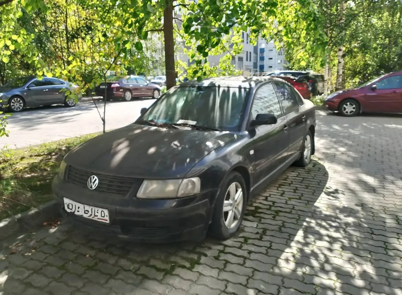 Привет! Закинем?

Volkswagen Passat 1997г.в
1.6 механика
Стоит 2 года , на место стоянки приехала св