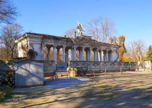 ❗️Дед с батей сцепились по пьяни, каждую пятницу одно и то же.