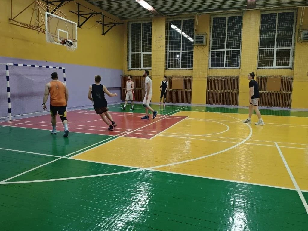 🔥 В Арсеньеве прошел турнир по стритболу, посвященный Дню Победы - «Пламя Победы».

 Любительский т