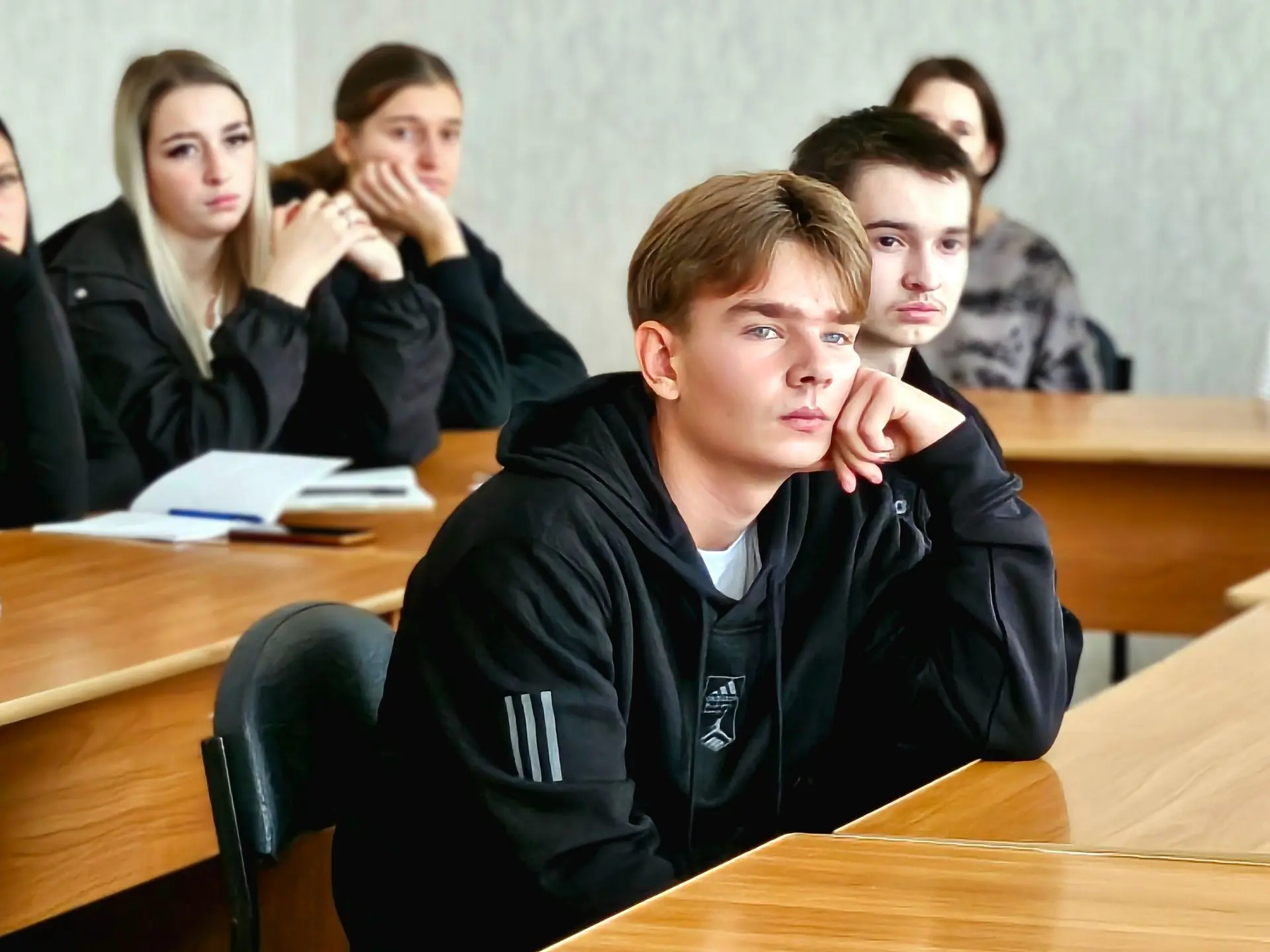 🇷🇺 В Брянковском колледже ЛГПУ прошли «Диалоги с героями».
