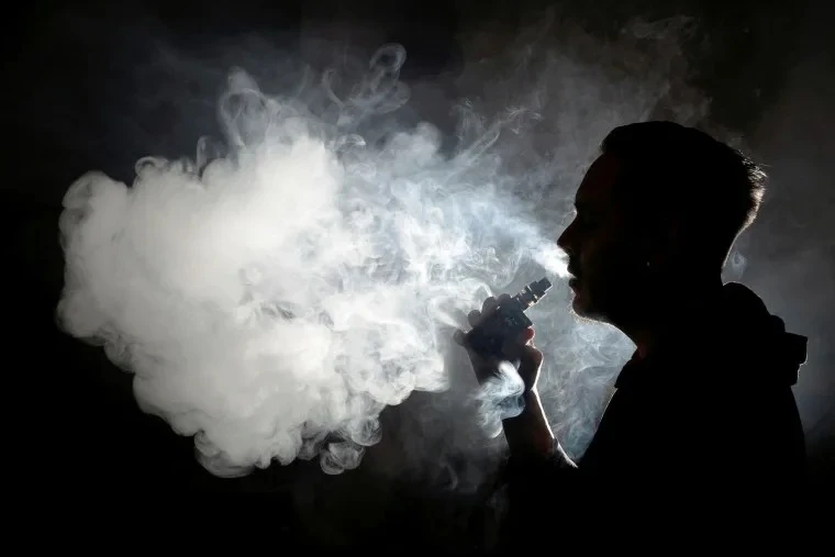 🫁💨Во Владивостоке 21-летний парень заработал тотальное пораженuе легких из-за куренuя...