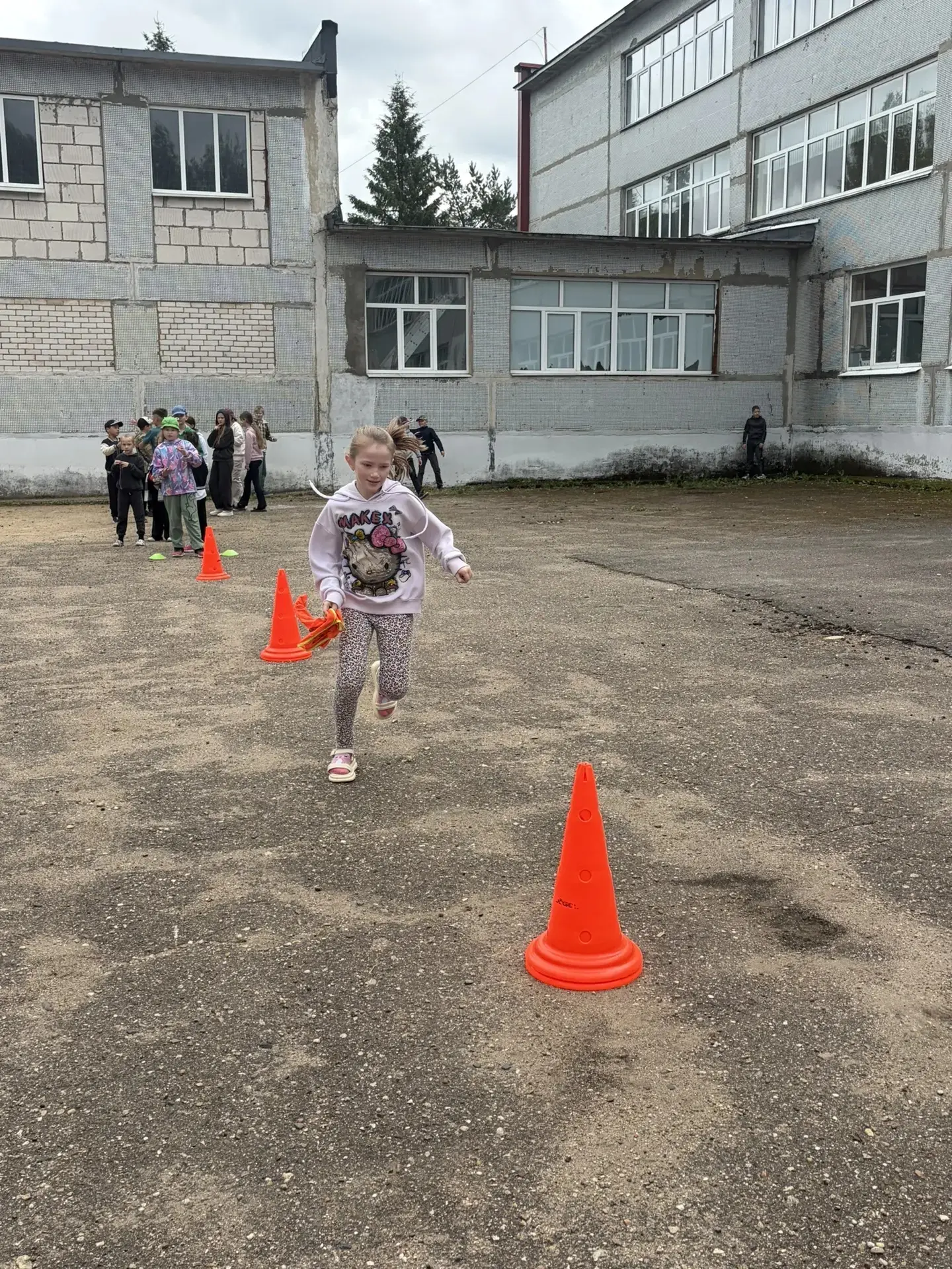 День здорового образа жизни в нашем лагере: заряд бодрости на всё лето! ☀️

Наш школьный лагерь прев