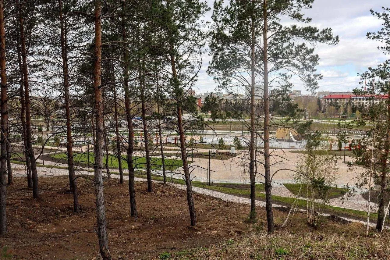 Новое место для отдыха в самом центре Кемерова готовится к открытию.  🌲 Парк планируют открыть уже э
