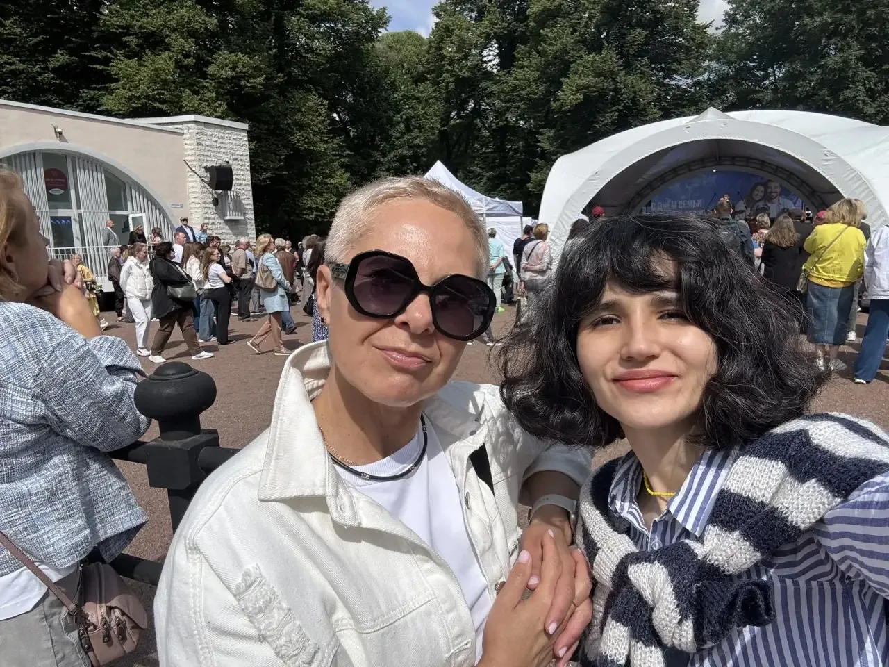 ❤ 8 июля в 12:00 наши коллеги побывали в Таврическом саду на праздничном концерте ко Дн...