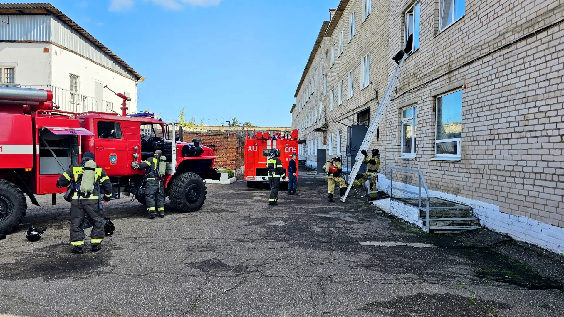 🚒В исправительном центре № 1 проведены пожарно-тактические учения с участием спецподра...