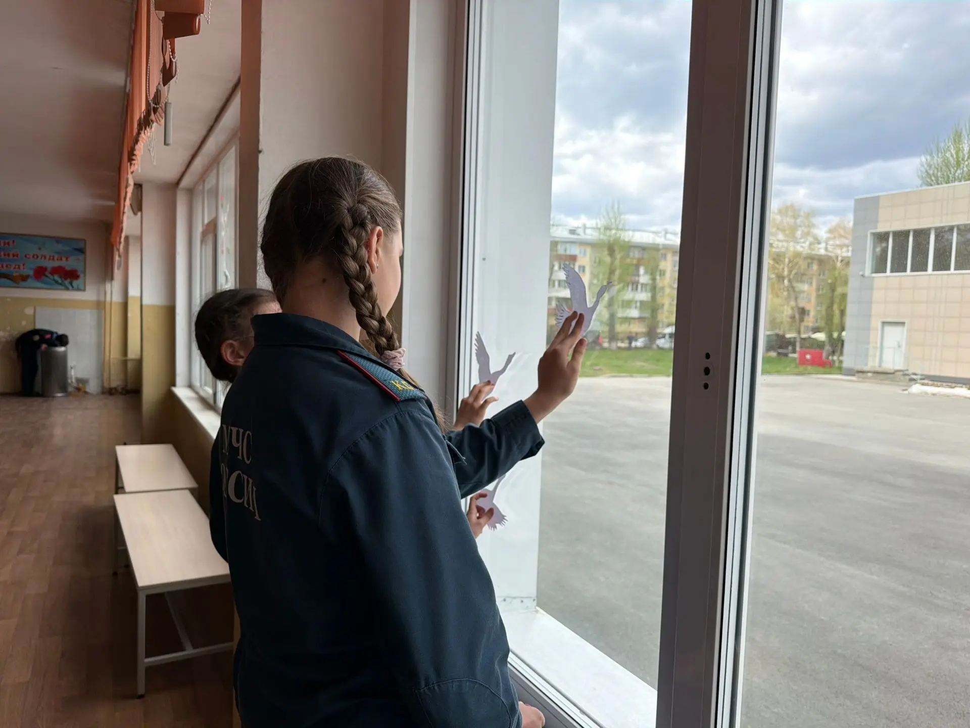 📢 Участвуем в «Окнах Победы»: память — вместе!  🕊️Наши обучающиеся  с воодушевлением поддержали Всер