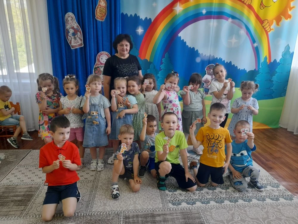 9.06, в День дружбы для воспитанников старших групп организовано развлечение "Уроки дру...