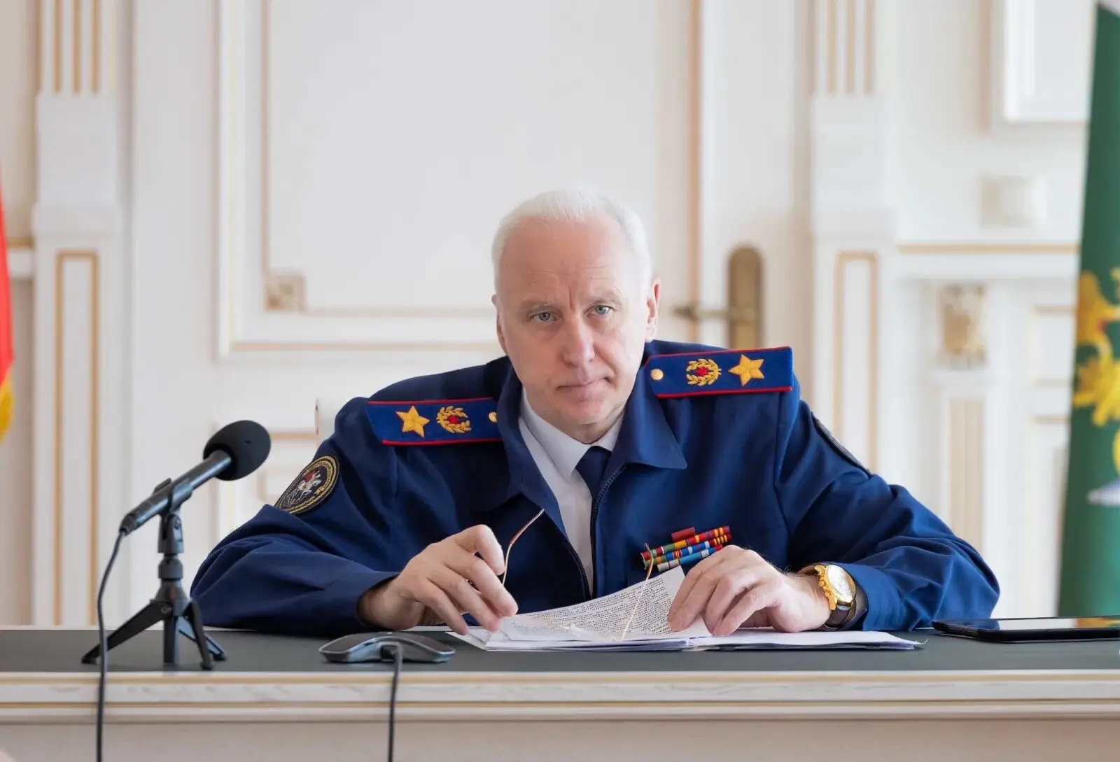 Прогнившие качели и травма ребёнка: Бастрыкин потребовал разобраться с площадкой на Кар...