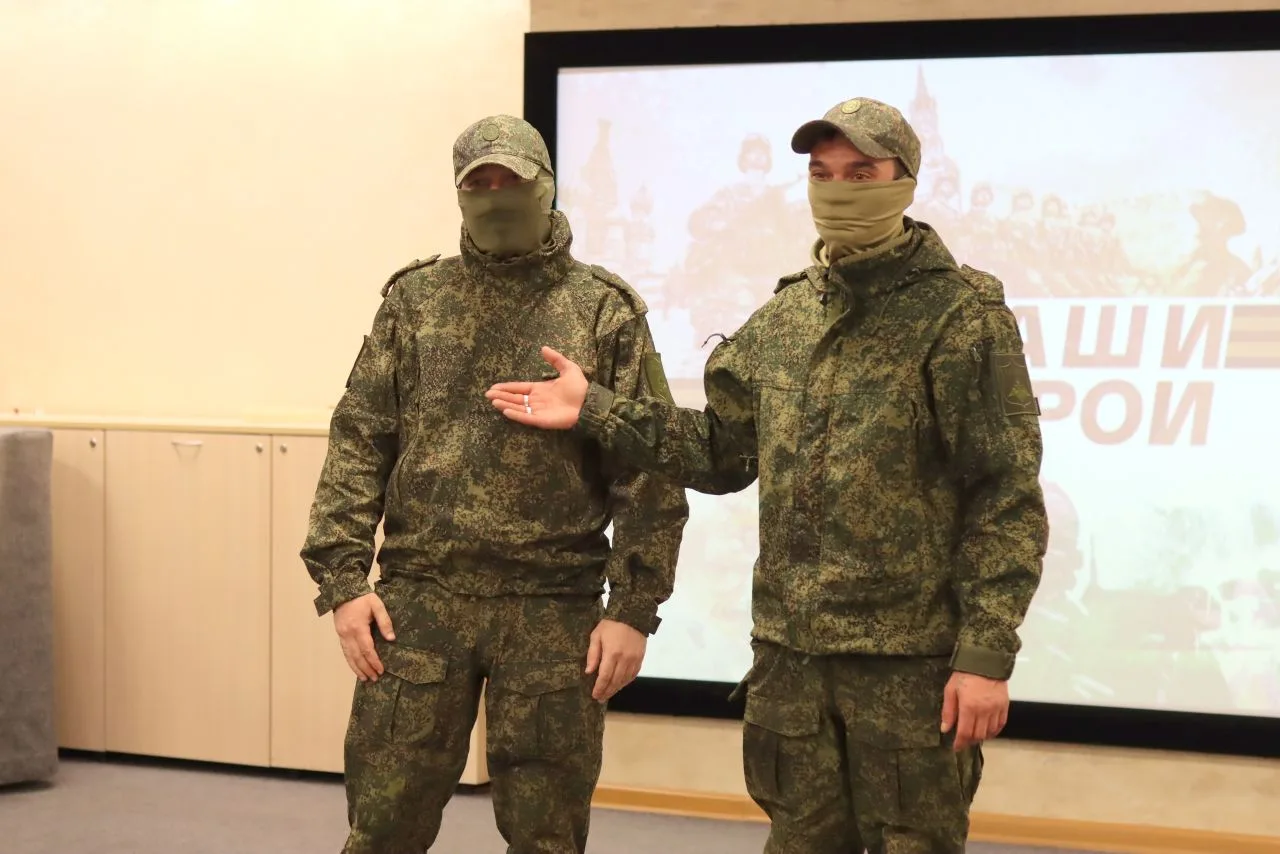 И помнит город каждый ⭐  Накануне 9 Мая в наш универ пришли настоящие герои. Перед студентами выступ