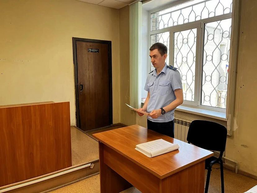 В Саратовской области водителя автовоза осудили за взятку сотруднику Ространснадзора

В городе Балак