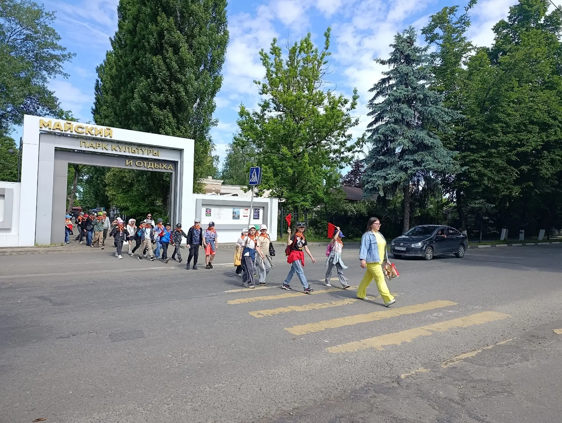 🚦️🛴 🚲 🛵"Лагерь без ДТП"🚦🚗 🏍️🛵
Наши юные инспекторы безопасности на страже порядка!

Сегодня 