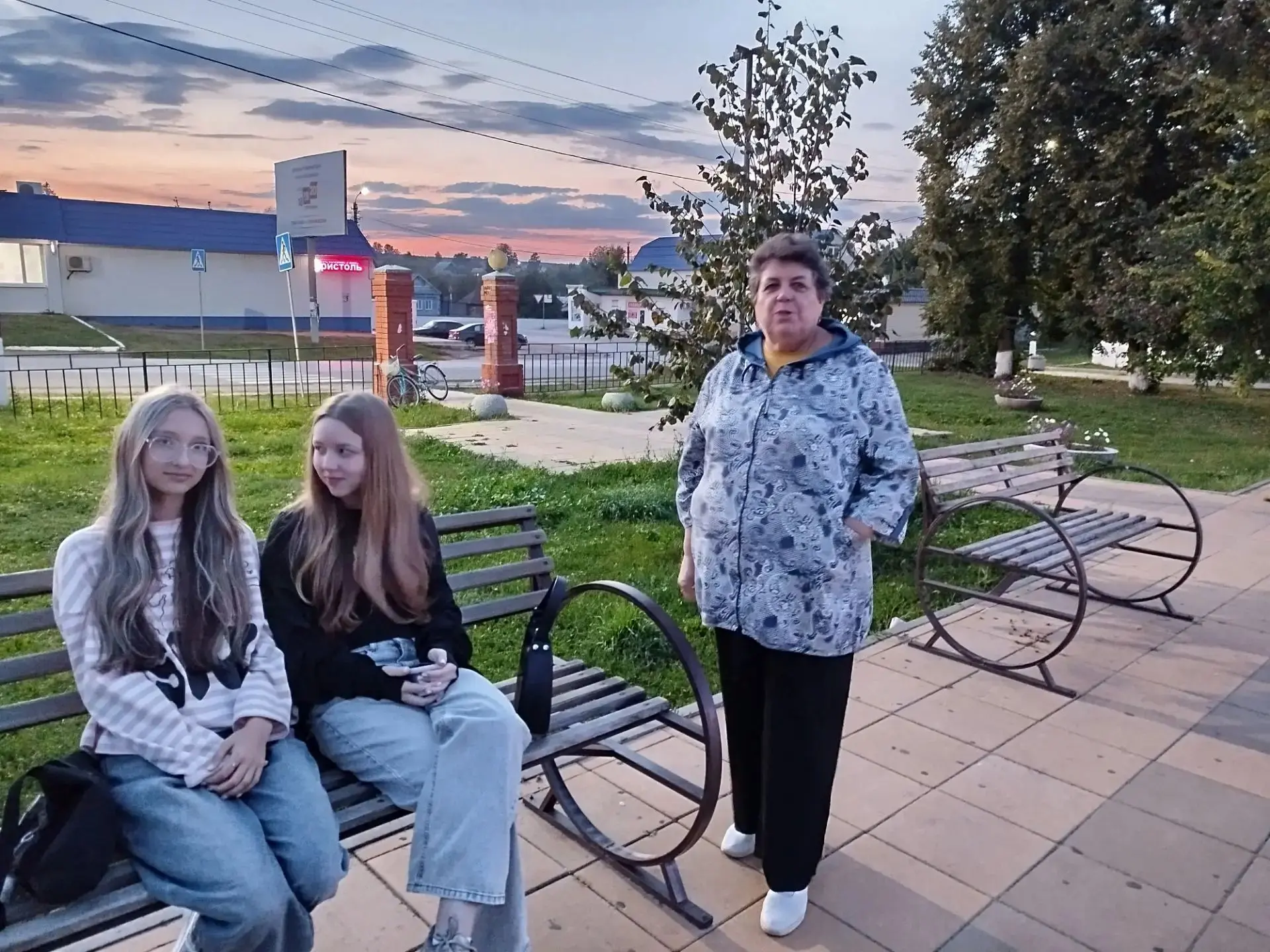 1 сентября сотрудники библиотеки приняли участие в дежурстве ДНД.