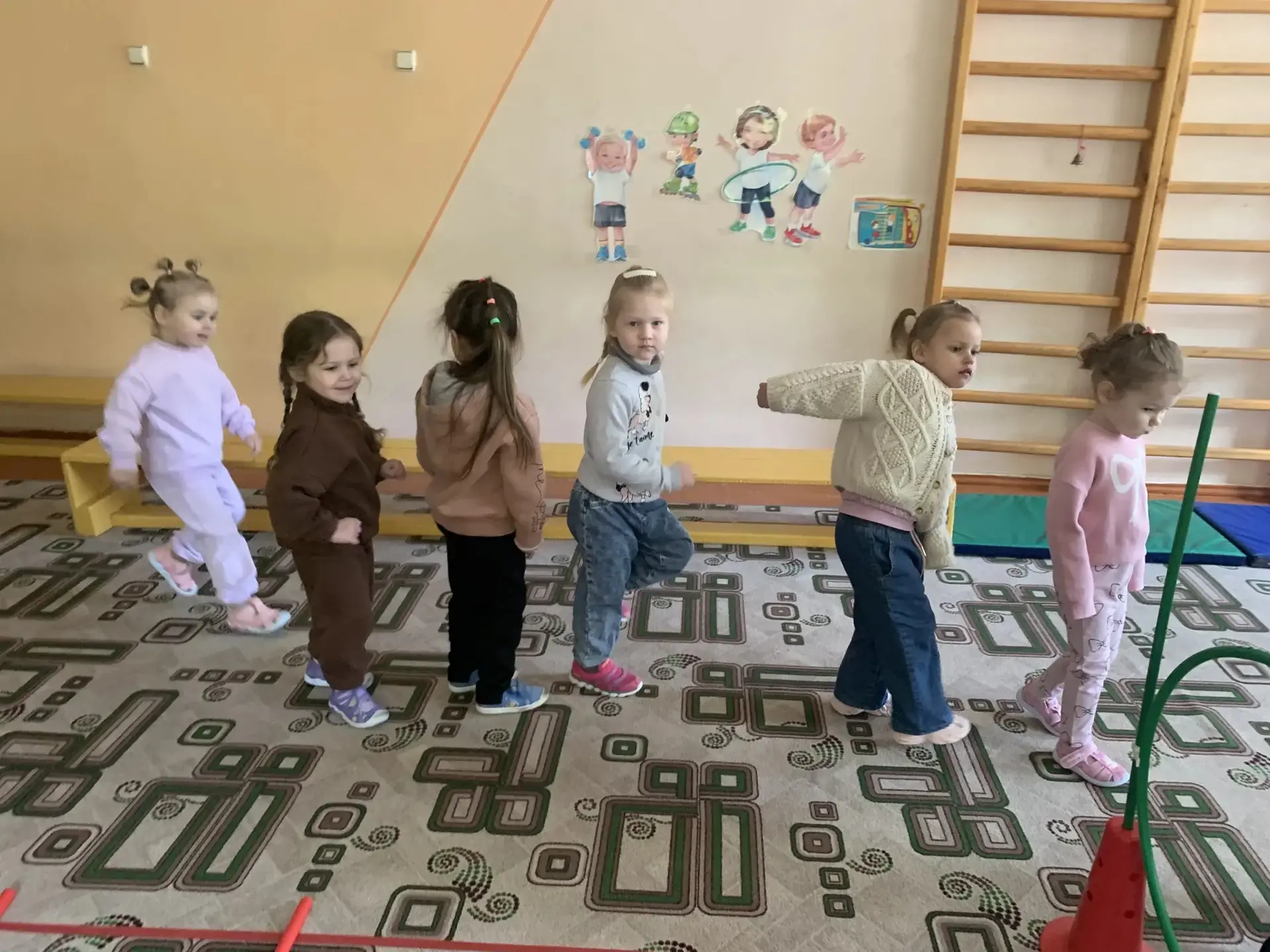 Образовательная деятельность по физической культуре во 2-ой младшей группе «Изюминка»