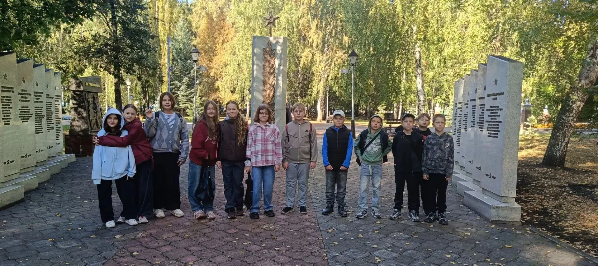 🍁Экскурсия в сквер имени Г. К. Жукова!