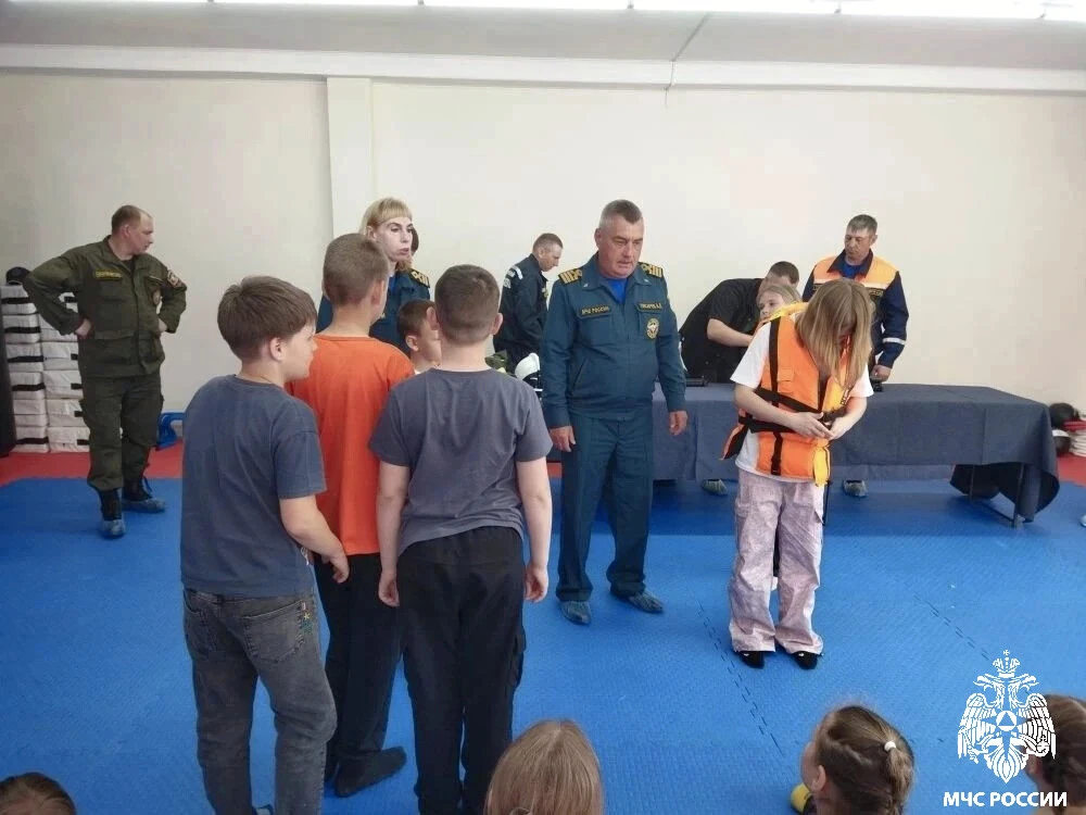 🧑‍🚒Погружение в профессию спасателей  В центральном Доме молодёжи Дальнереченска прошёл увлекательны