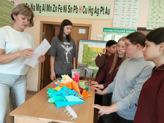 1 сентября в нашей школе прошла акция "Самолётик будущего", которая стала уже доброй тр...
