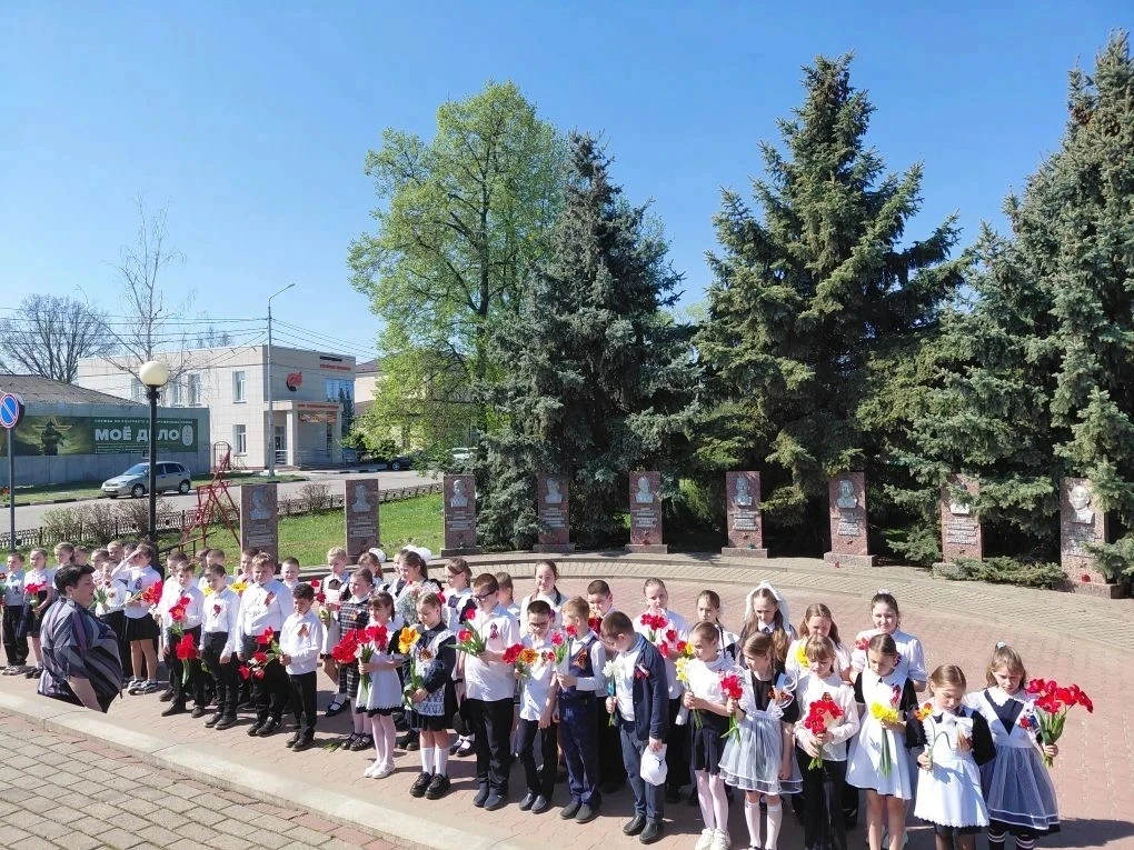 В честь 8⃣1⃣-й годовщины победы в Великой Отечественной войне для учащихся третьих  классов на Аллее