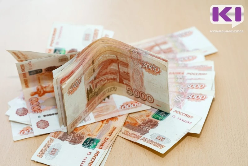 В УСТЬ-ВЫМСКОМ РАЙОНЕ ОСУЖДЕН МУЖЧИНА, ПОХИТИВШИЙ 900 ТЫСЯЧ РУБЛЕЙ У НЕСОВЕРШЕННОЛЕТНЕЙ ДОЧЕРИ  Усть