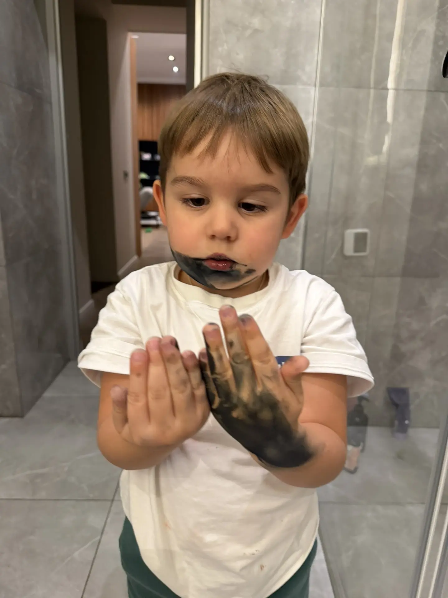 Нелегко растить художника 🤣🙈