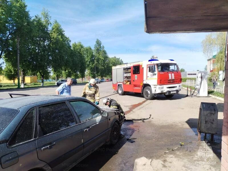 ❗️За сутки сотрудники МЧС России выезжали 17 раз: тушение пожаров, изъятие ВОП и помощь населению   