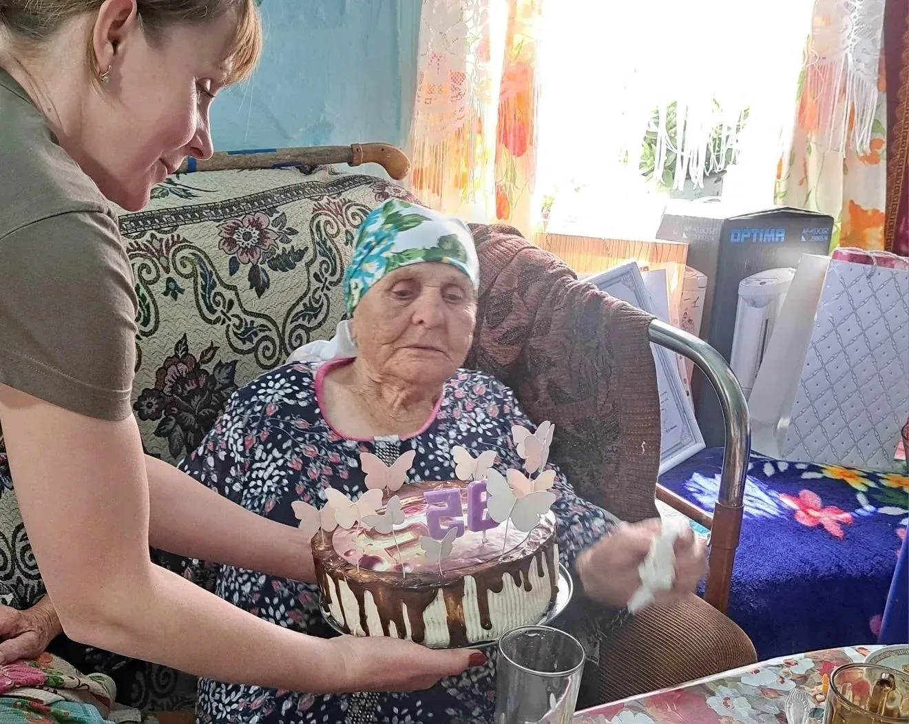 Ветеран труда и долгожительница из села Бура Калганского округа Ольга Матвеева отметила 95-летие
 
В