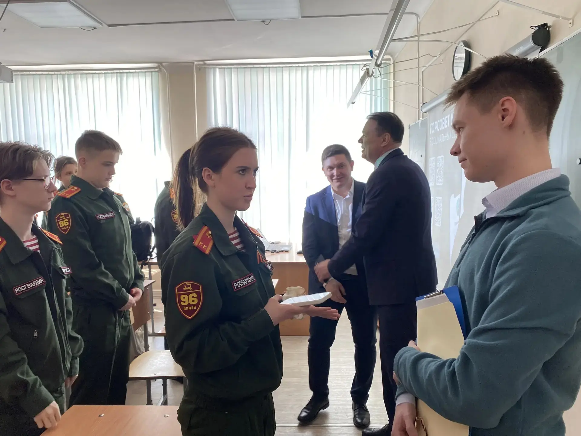 В честь Дня местного самоуправления депутат Марач Иосиф Михайлович вместе со своим помощником провёл