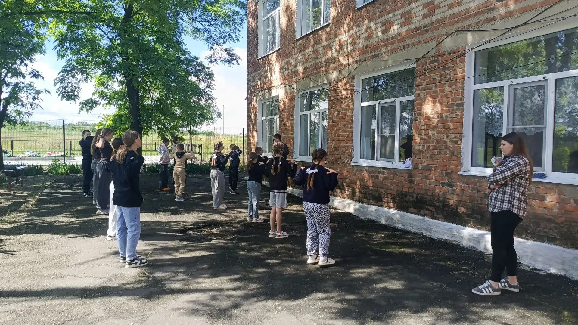 1 июня, в День защиты детей, в МБОУ «Михайловская ООШ» с радостью открыл свои двери при...