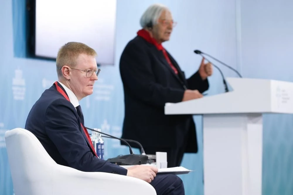 На полях Второго Форума Россия и мир: тренды здорового долголетия прошли две открытые лекции подряд 