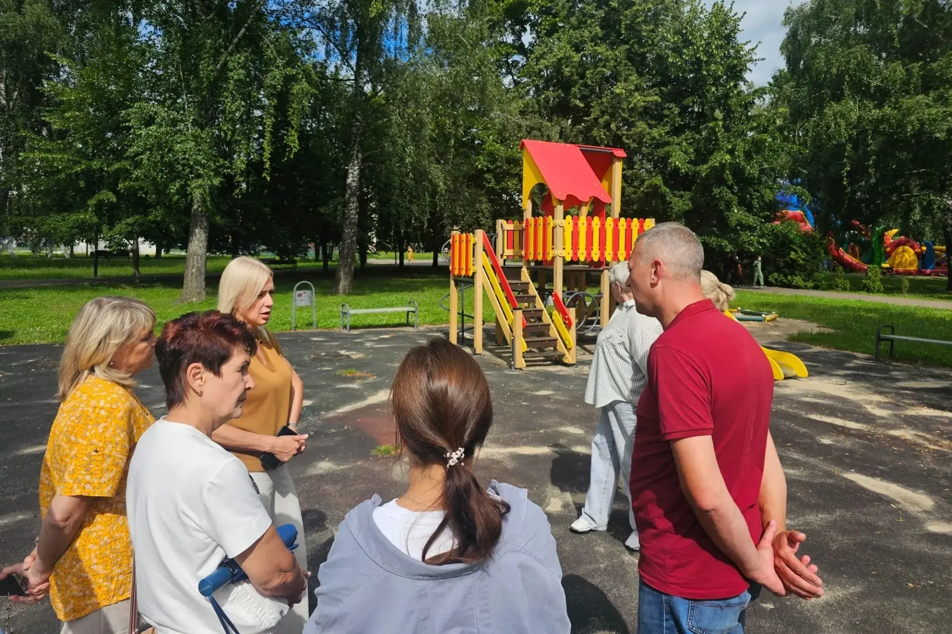 #НаКонтроле

Два вопроса – быстрые решения

✅ Заместители главы м.о. Луховицы Анна Шигина и Кира Шол