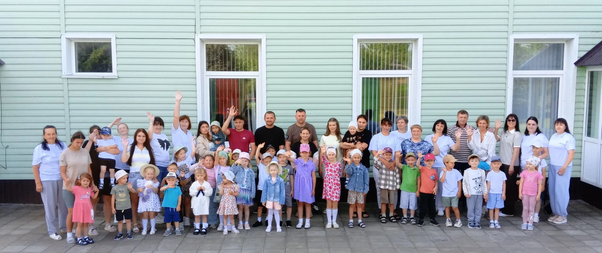 👫На зарядку всей семьей: здоровье и радость в каждом движении!☺️
🌼День семьи, любви и верности в н