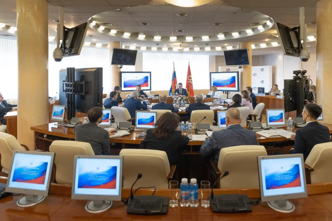 Состоялось первое в этом году заседание правления Соцфонда  Помимо руководства Соцфонда в него входя