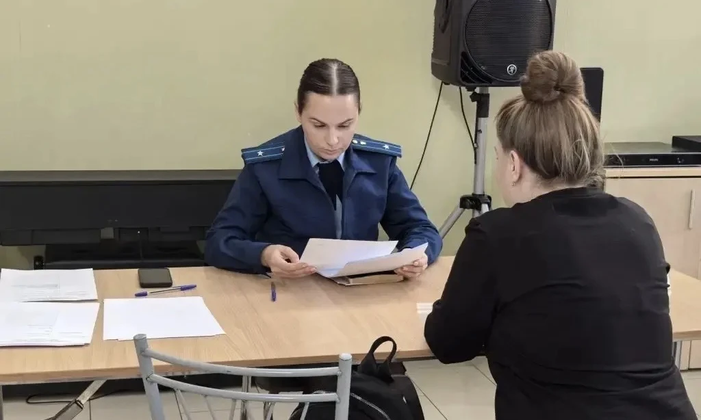 Прокуратура Калининского района г. Санкт-Петербурга приняла участие во Всероссийском дне правовой по