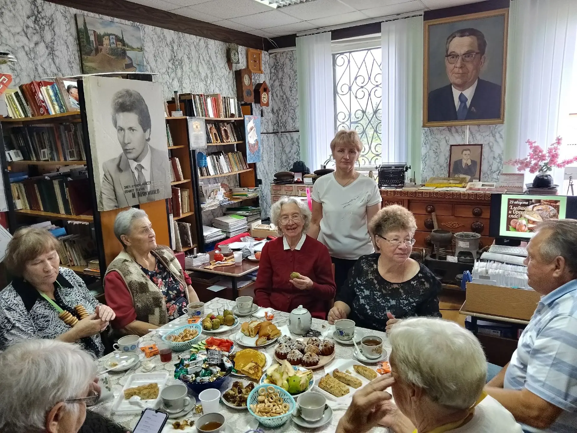 ✅Сегодня сотрудники сектора искусства и краеведения провели фольклорные посиделки «Авгу...