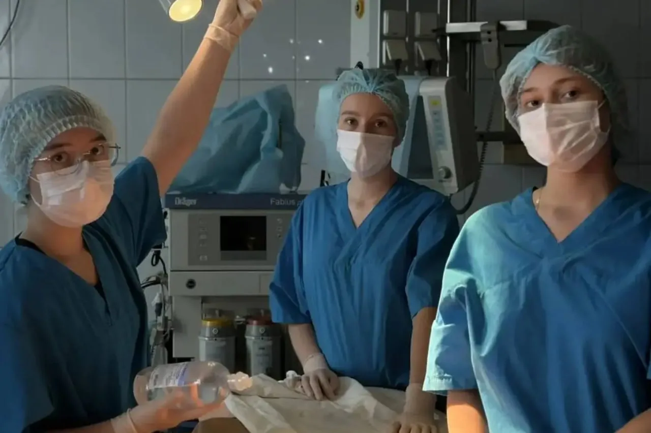 🏥 Студенты Алтайского медуниверситета проходят практику в Республиканской клинической ...
