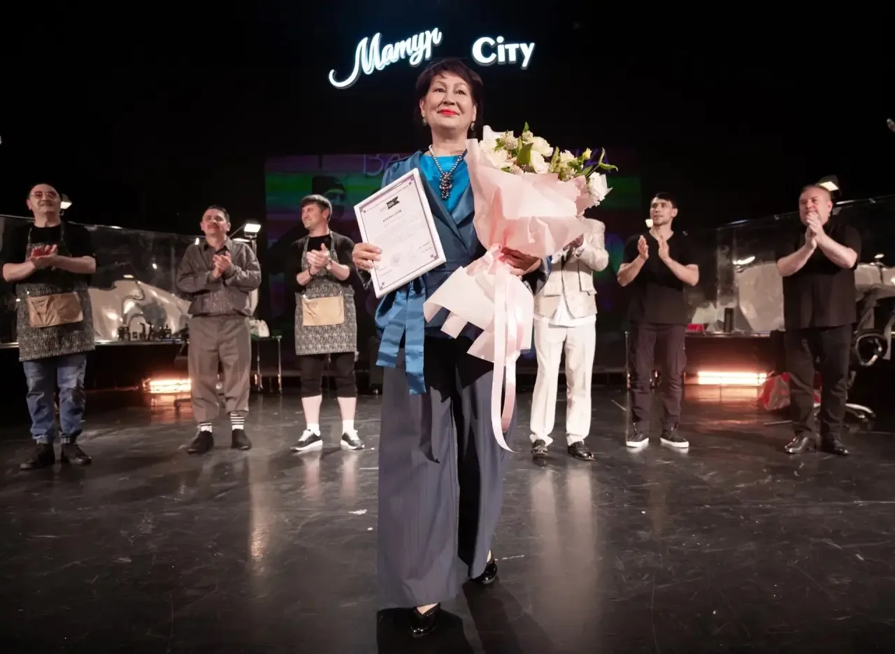 Кичәге «Матур City» спектакле аеруча күтәренке рухта үтте!😍

Моңа сәбәп тә бар – күптән түгел Татар