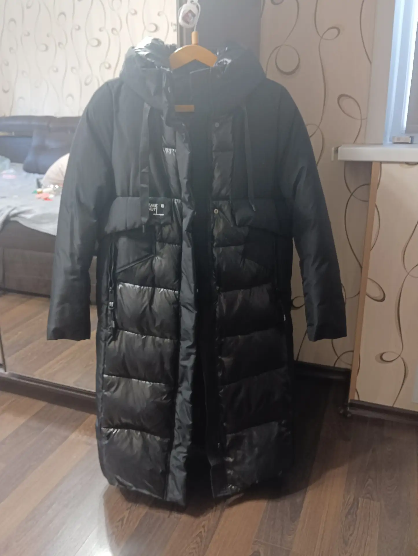 Продаю женский плащ зимний очень тёплый, размер 48, цена 3000р тел:89677204300