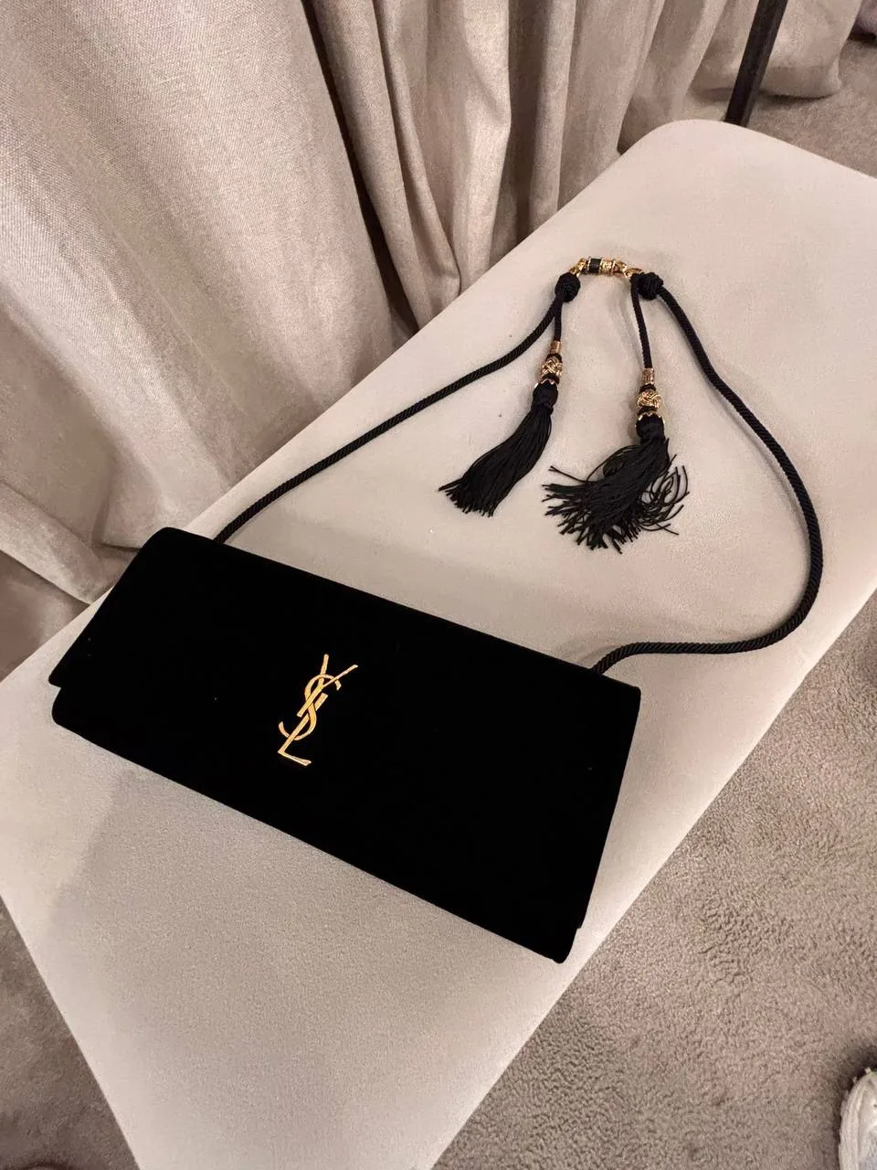 SAINT LAURENT
