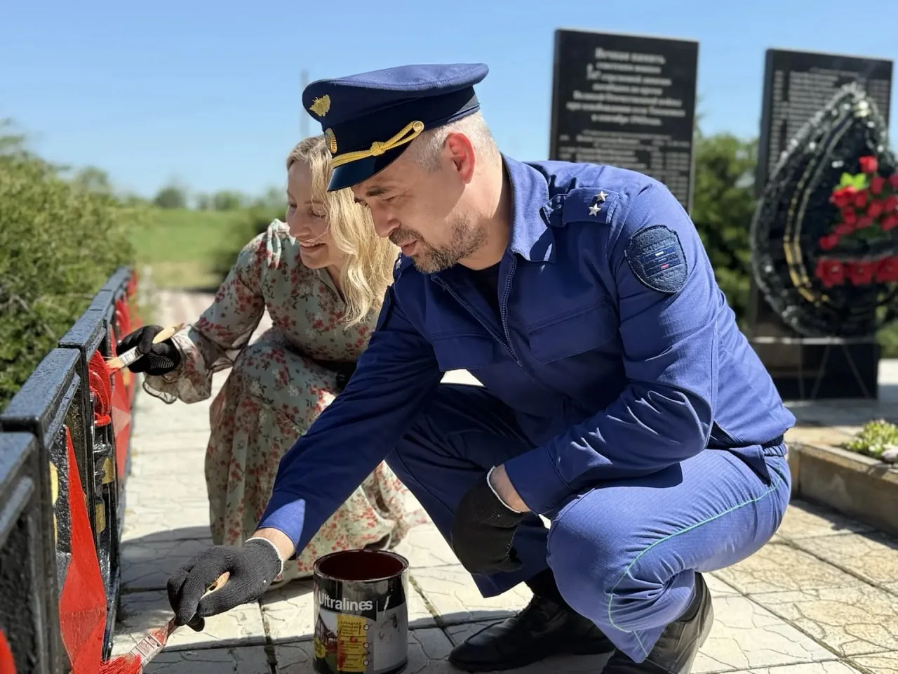 Забота о памяти  Коллектив прокуратуры Мелитопольского района совместно с первым заместителем главы 