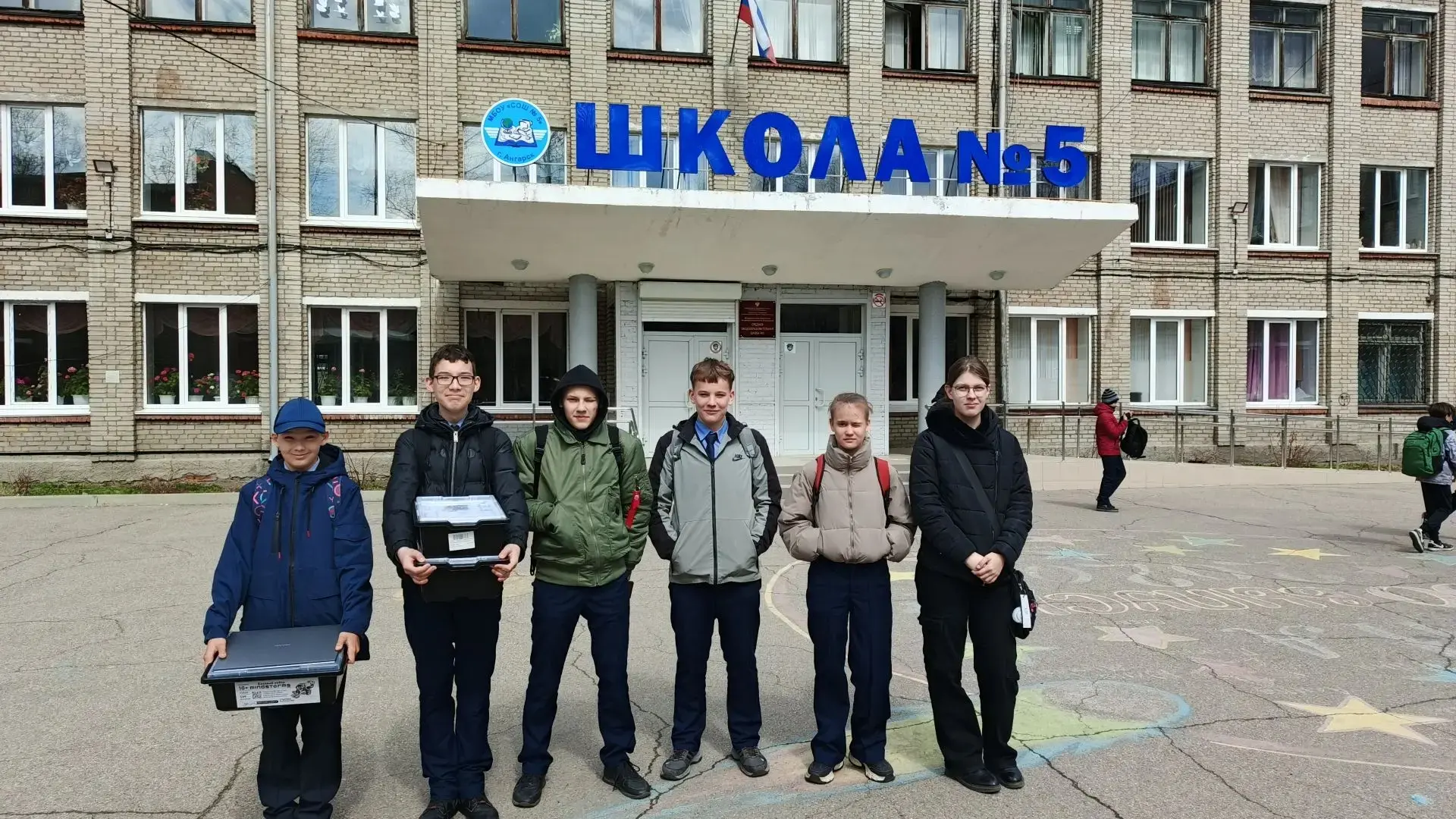✨29 апреля 2026 г. клуб робототехники BeLikeaBee совместно с АО "АЭХК" провели соревнов...