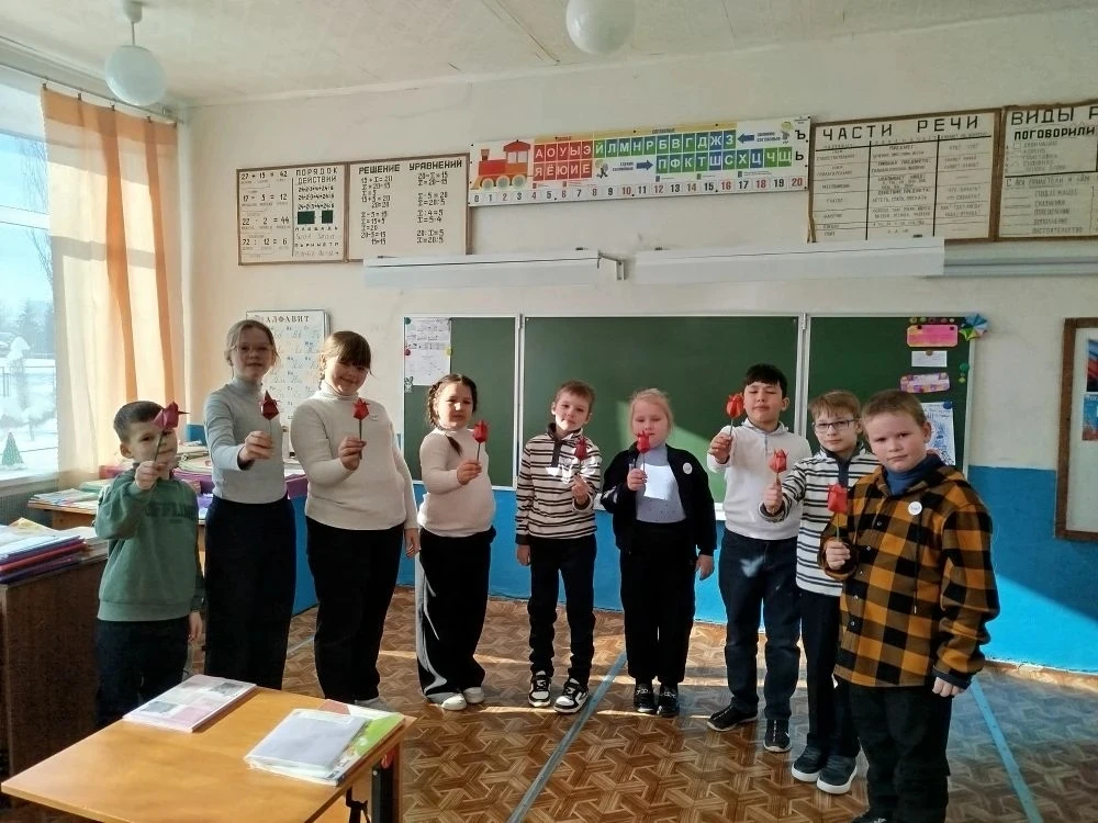 🕯️ Красные тюльпаны памяти🌷