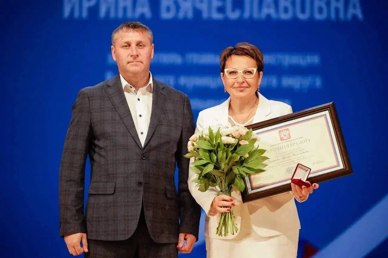 Врио губернатора региона Александр Шуваев вручил государственные награды белгородцам 

На торжествен