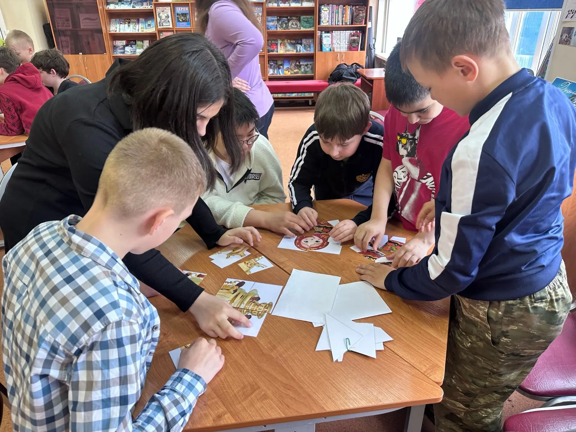 Друзья, делимся интересными моментами уходящей недели 😄🇷🇺 Заглянули в гости к Мальвине накануне Д