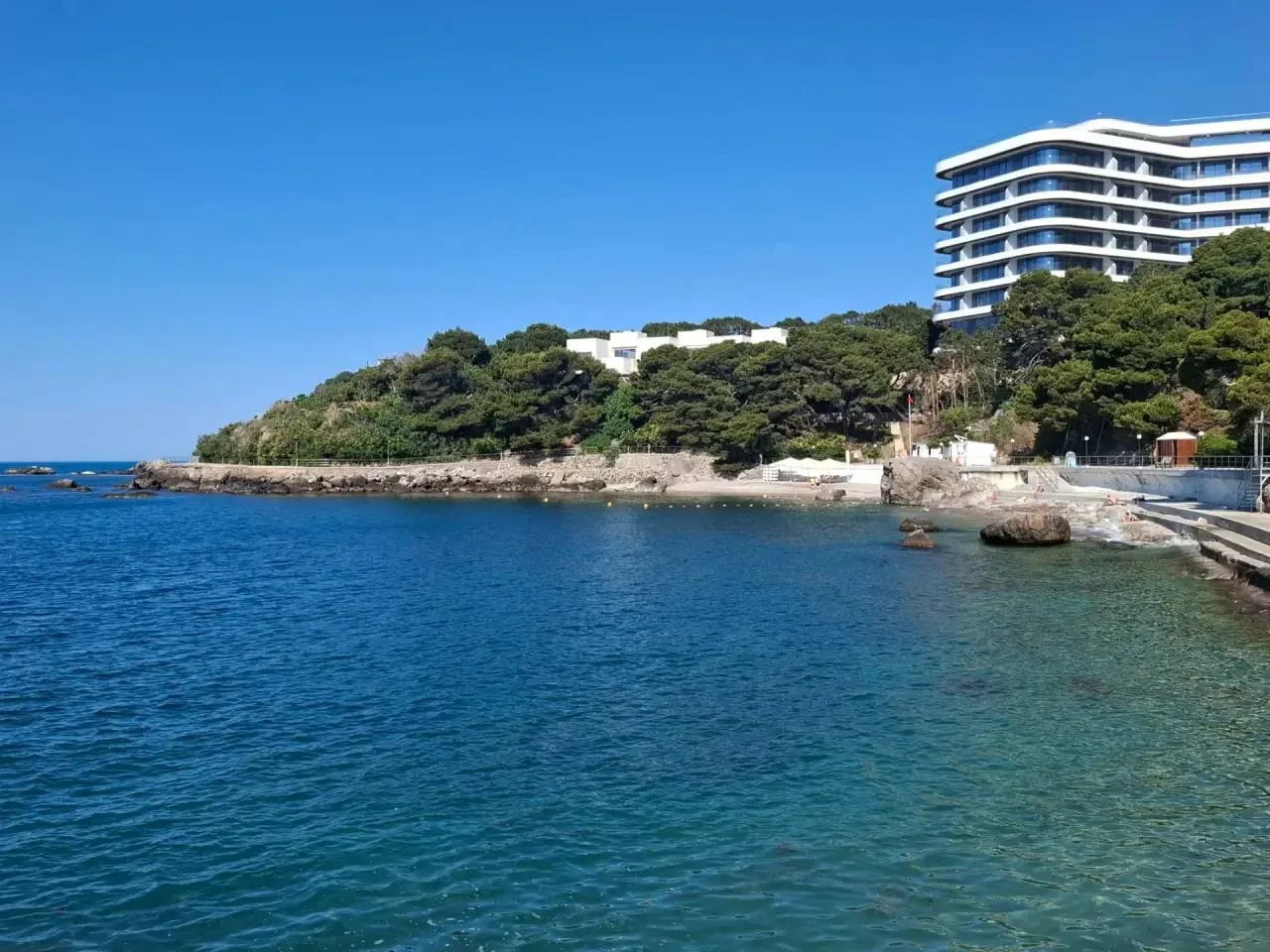 ⛱Температура морской воды на пляжах, 15 июня

⛵️ г.Алушта, пляж отеля MORE SPA & RESORT, +19*

⛵️г. 