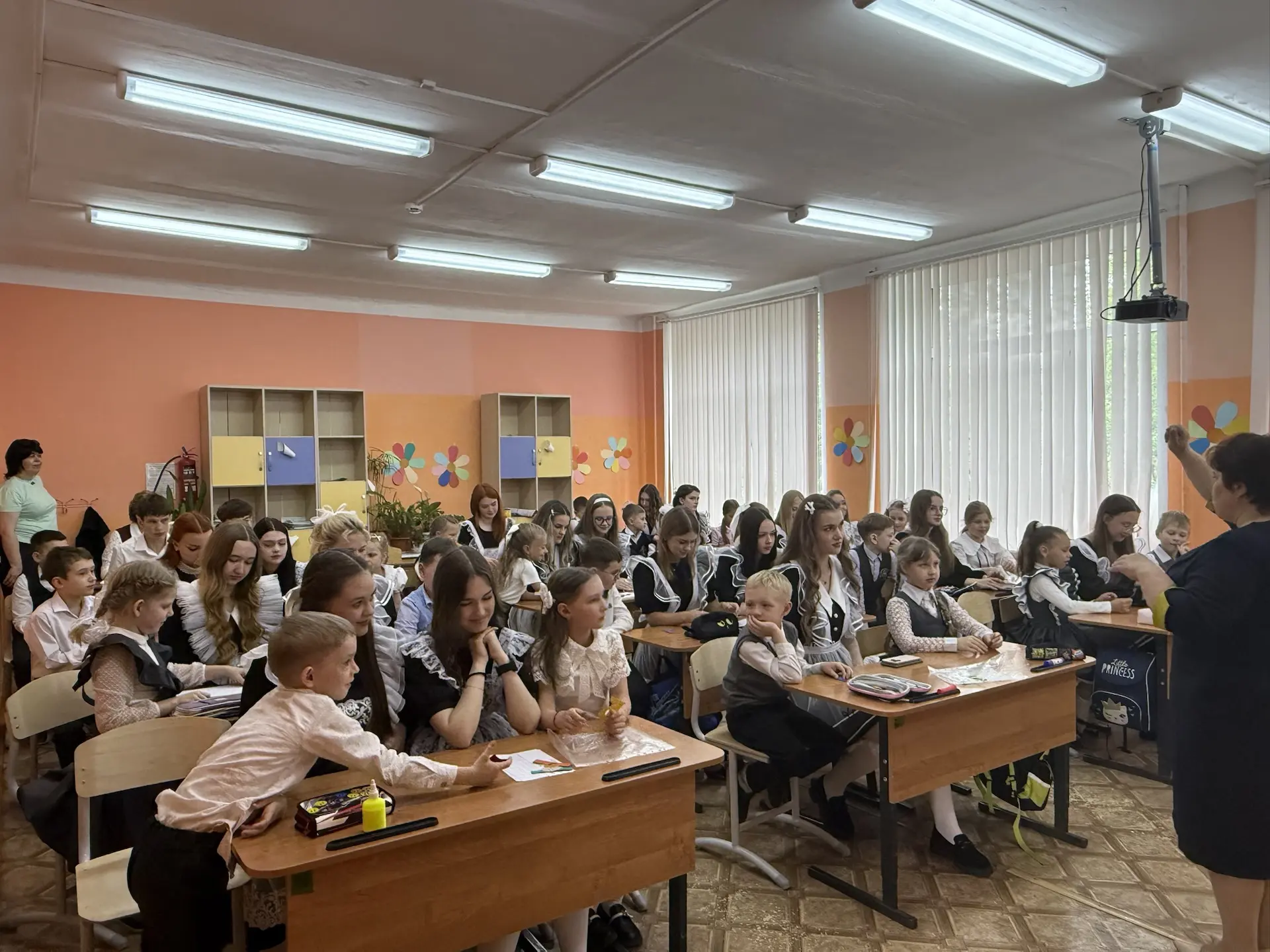 📸 Самый трогательный урок в этом году!  25 мая в нашей школе случилось что-то невероятное ❤️ Встрети