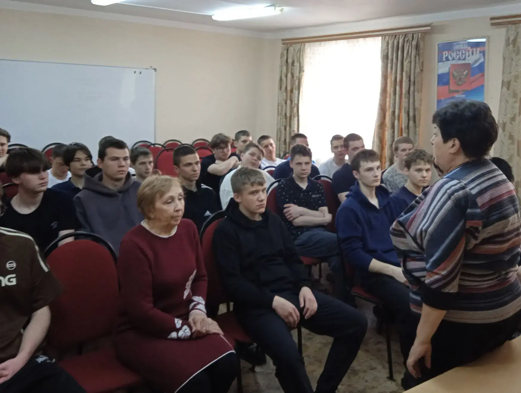 Поговорили о важном 🗣  Общежитие Пензенского колледжа информационных и промышленных технологий посет