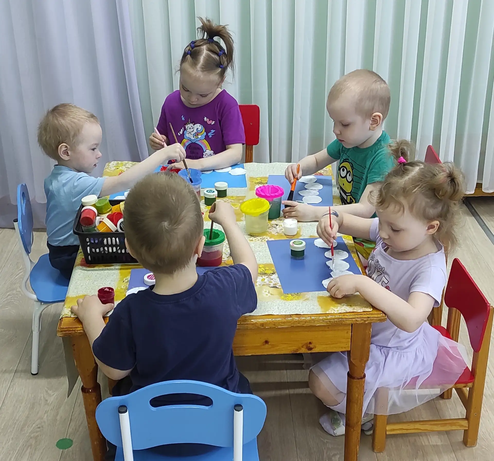 Аппликация "Гусеница"