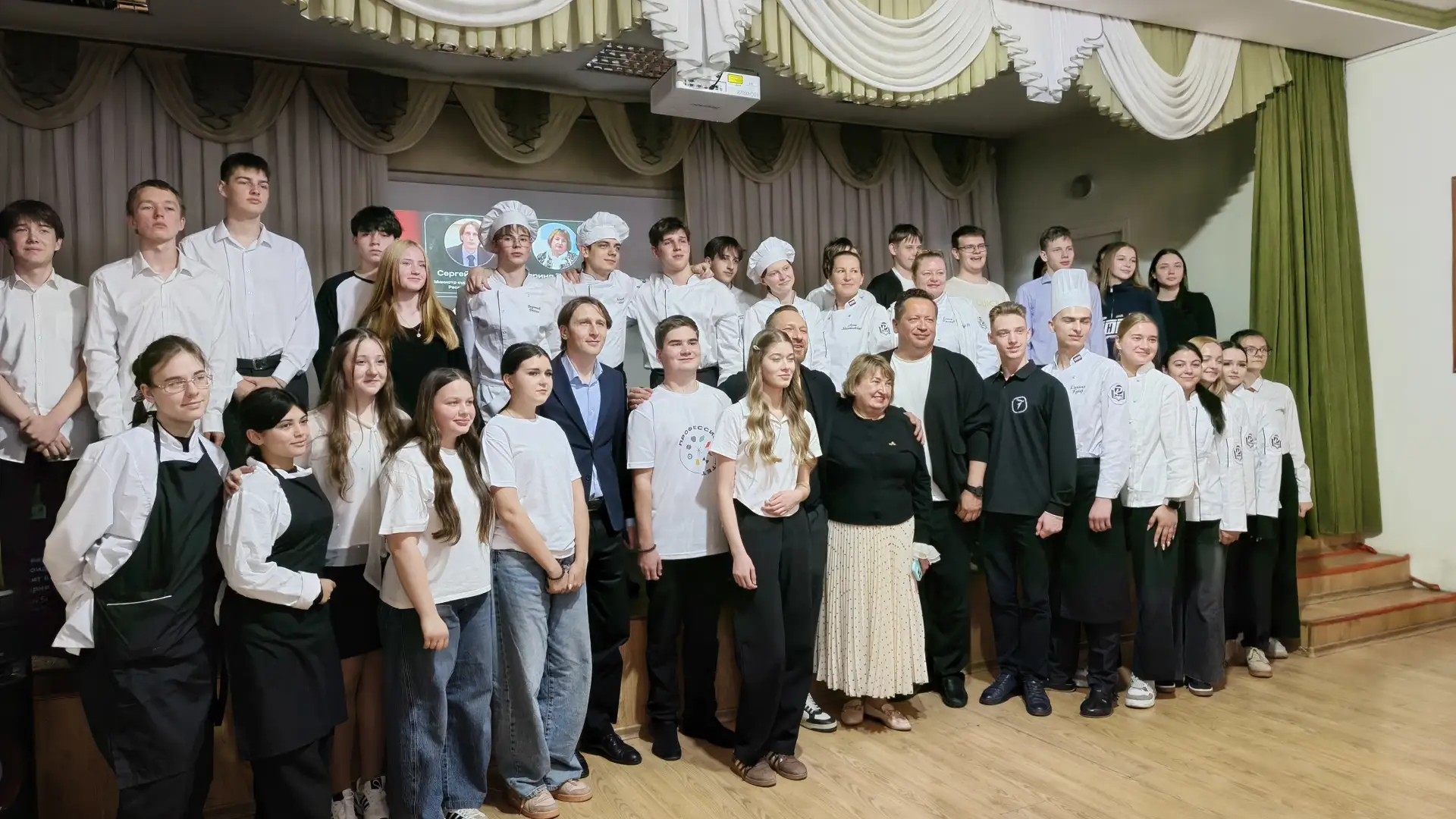 Сегодня в Романовском колледже индустрии гостеприимства прошла важная встреча — старт новой главы пр