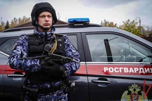 Мужчина в федеральном розыске устроил дебош в Подмосковье
