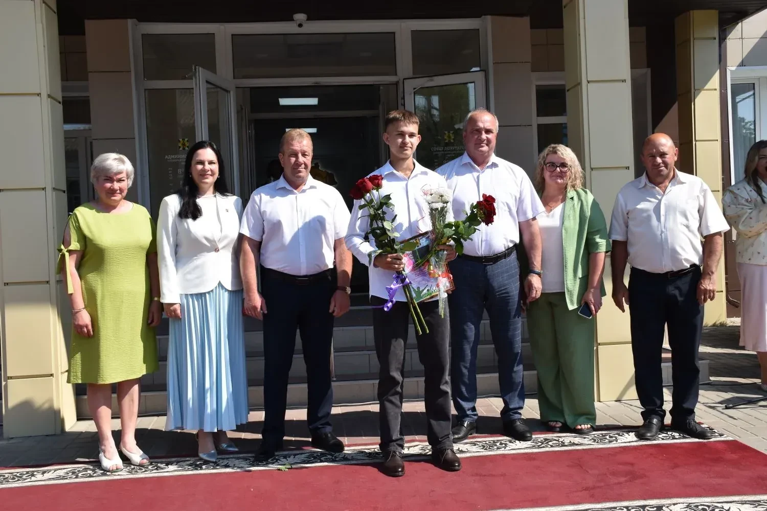 В преддверии Дня России в Елецком муниципальном округе состоялась торжественная церемония открытия о